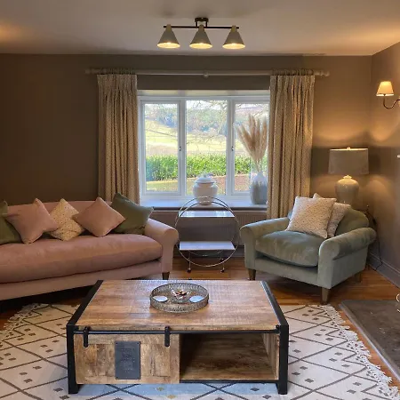 The Reservoir View Cottages *